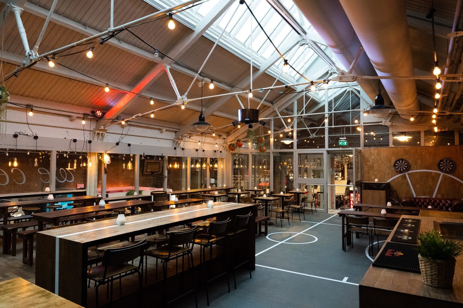De Dug Out — Foodhallen Amsterdam (4)