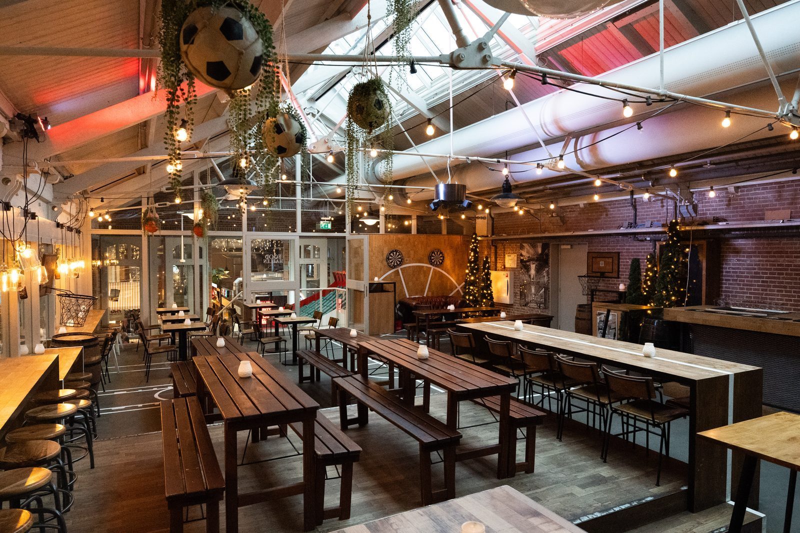 De Dug Out — Foodhallen Amsterdam (5)