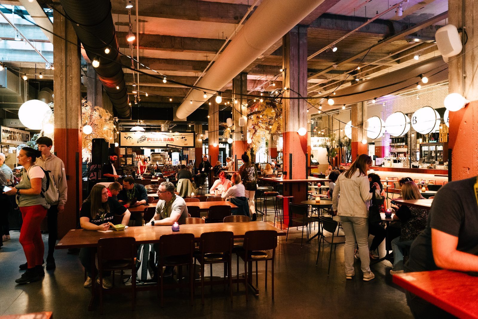 Full Venue — Foodhallen Rotterdam (2)