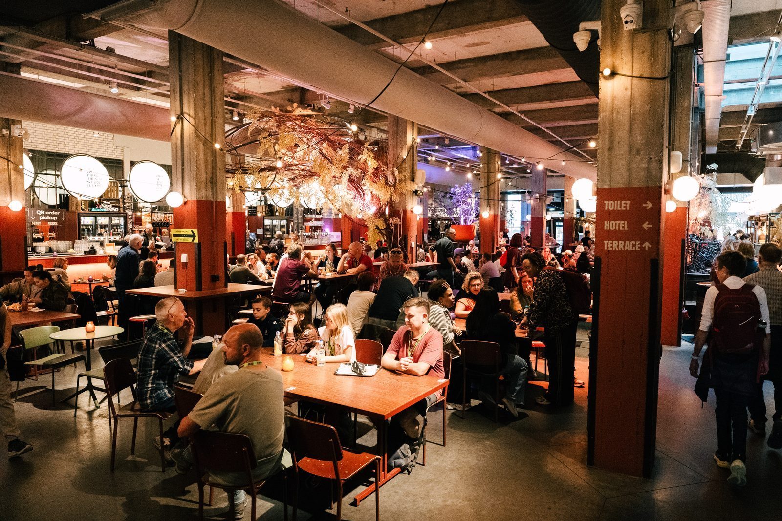 Full Venue — Foodhallen Rotterdam (3)